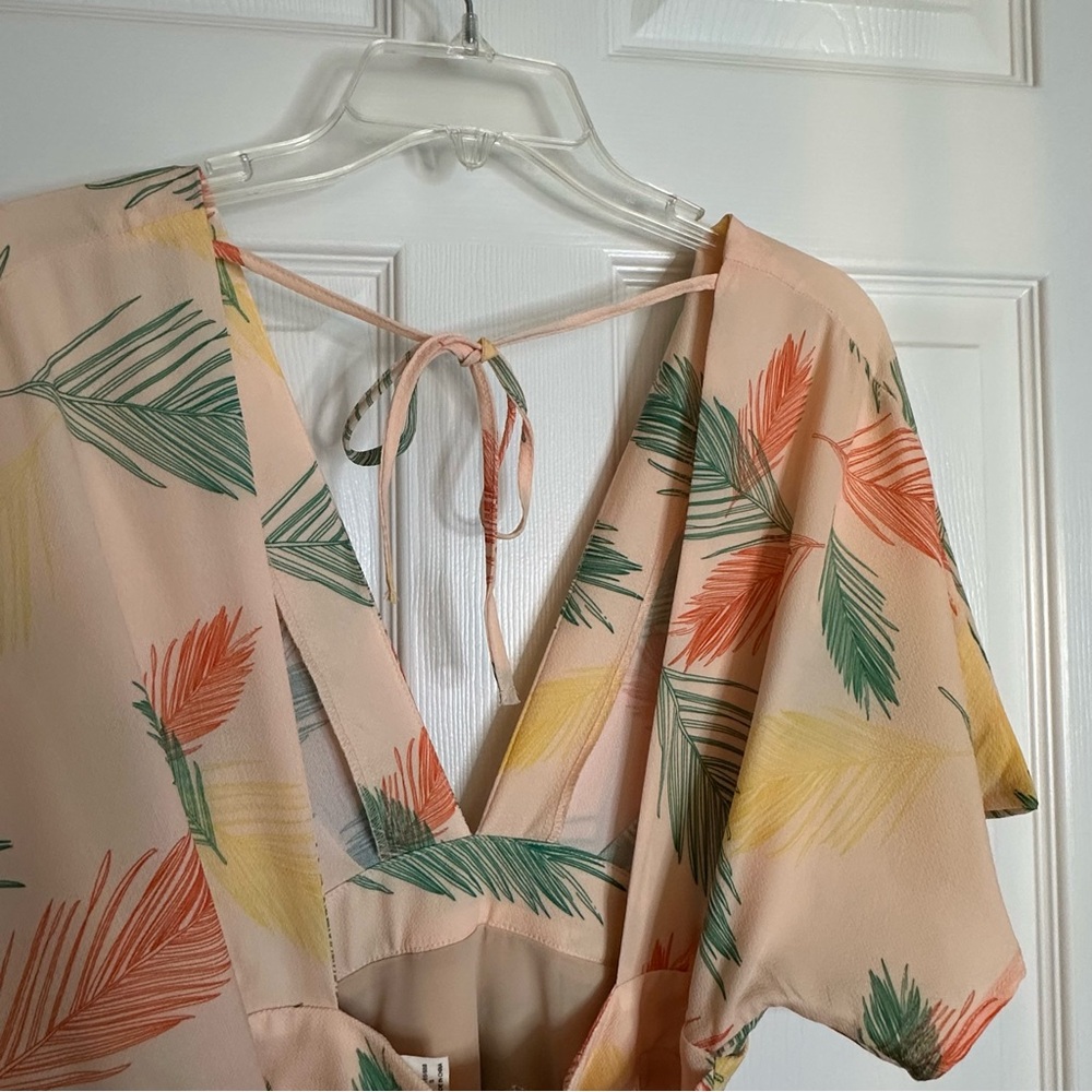 Low Cut Peach Dress with Back Cut Out - Picture 5 of 10